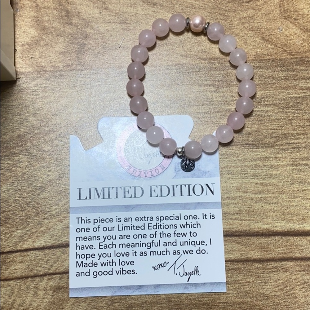Tjazelle rose quartz and pearl bracelet